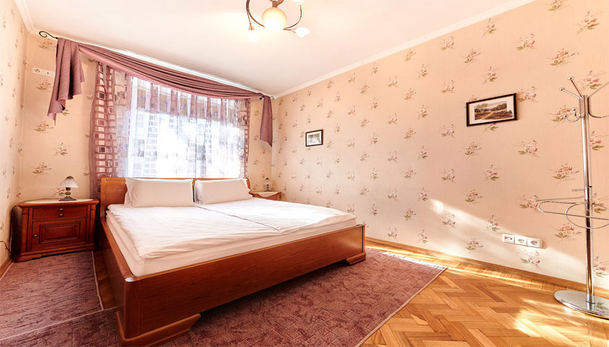 64StefanCelMareApartmentForRentInChisinau3.jpg