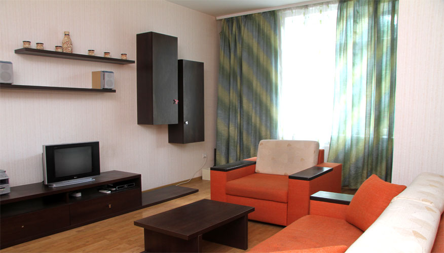 2RoomsForRentInChisinauAlongStefanCelMare1.jpg